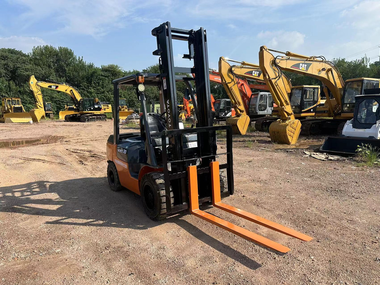 TOYOTA GENEO30 forklift - Carrello elevatore diesel: foto 2 TOYOTA GENEO30 forklift - Carrello elevatore diesel: foto 2