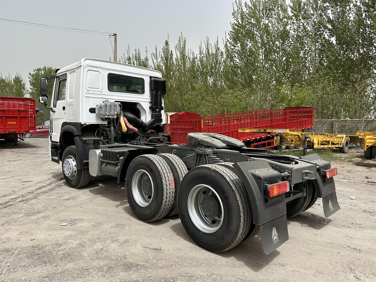 Leasing di SINOTRUK Howo 371 Truck Head SINOTRUK Howo 371 Truck Head: foto 7
