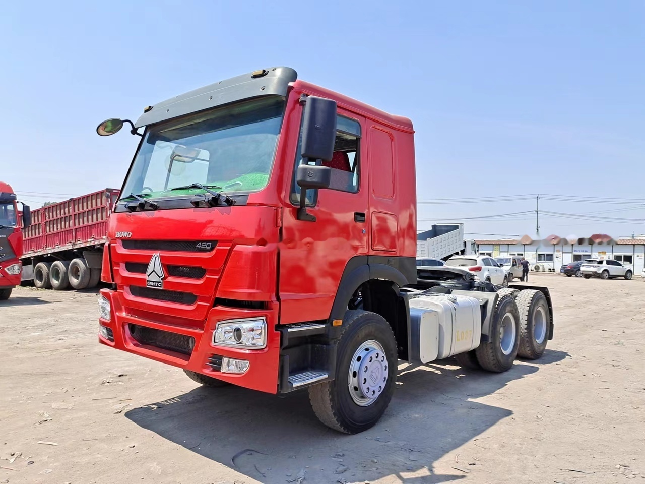 SINOTRUK Howo tractor unit 420 - Trattore stradale: foto 1 SINOTRUK Howo tractor unit 420 - Trattore stradale: foto 1