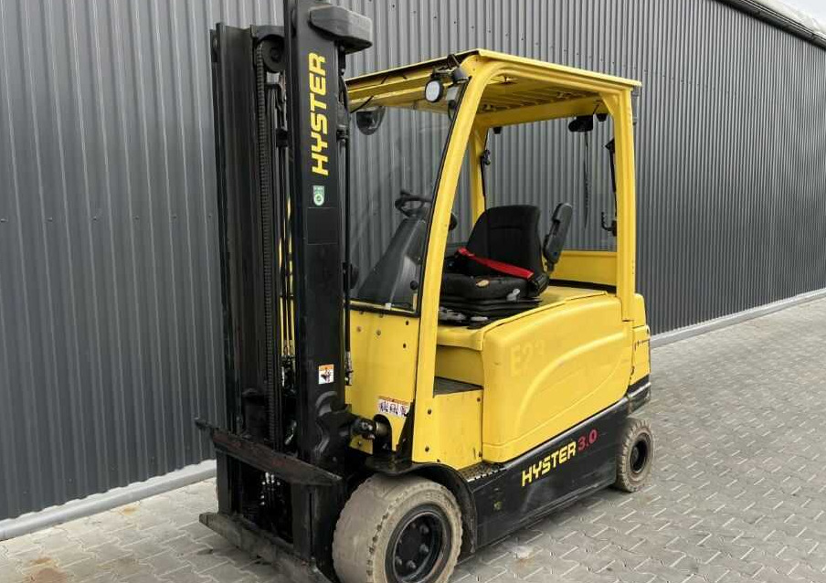 Hyster J3.0XN - Carrello elevatore elettrico: foto 1 Hyster J3.0XN - Carrello elevatore elettrico: foto 1