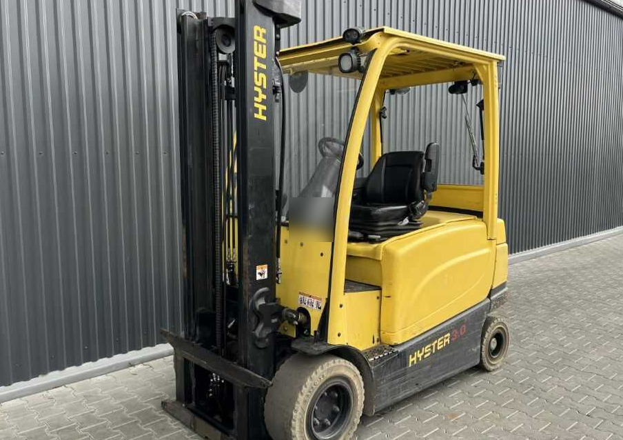Hyster J3.0XN - Carrello elevatore elettrico: foto 1 Hyster J3.0XN - Carrello elevatore elettrico: foto 1