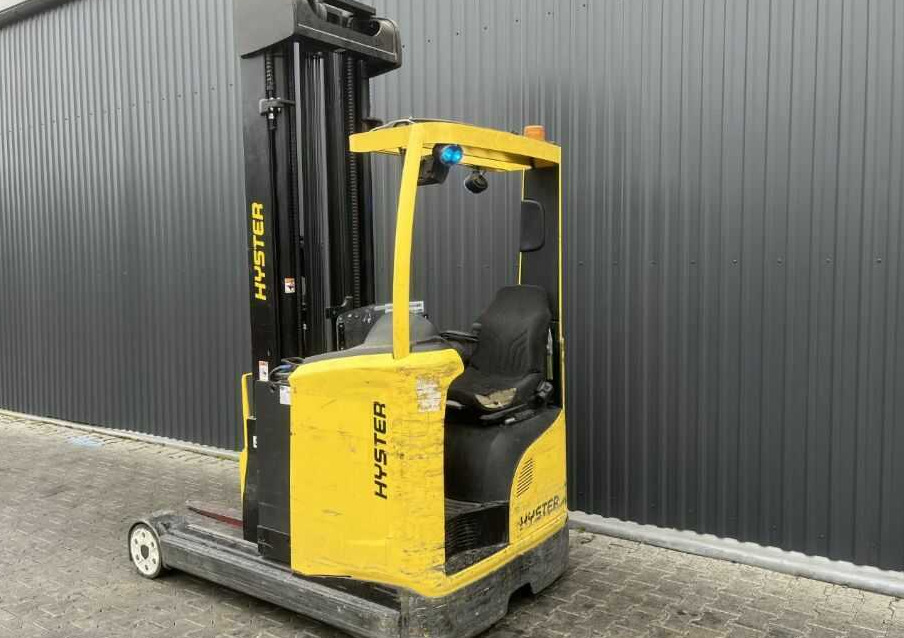 Hyster R2.5 - Carrello retrattile: foto 3 Hyster R2.5 - Carrello retrattile: foto 3