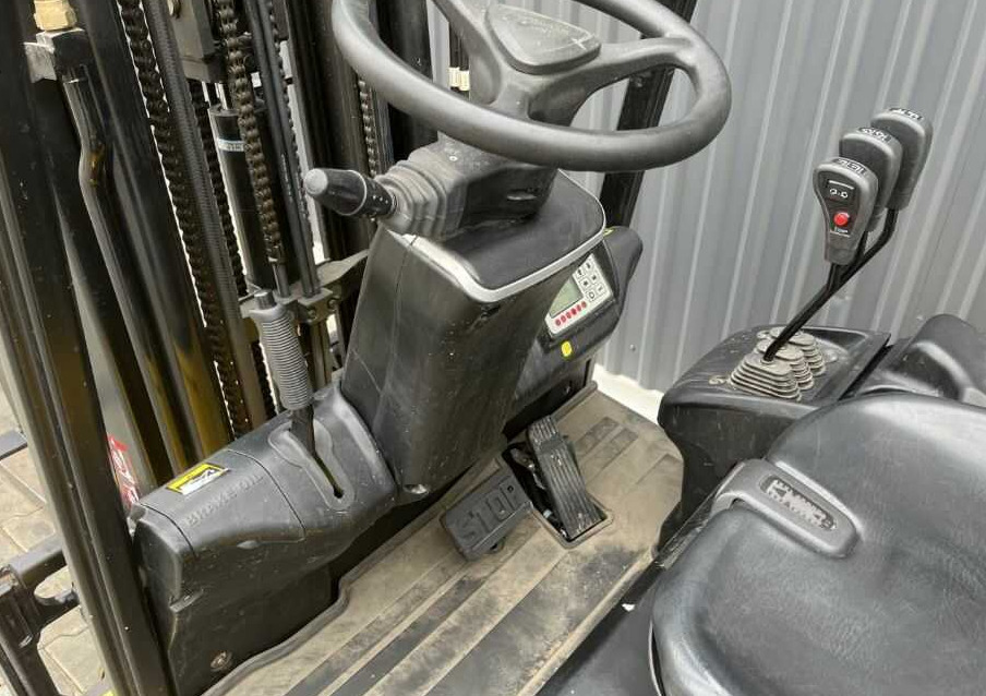 Carrello elevatore elettrico Hyundai 10BTR-9: foto 9