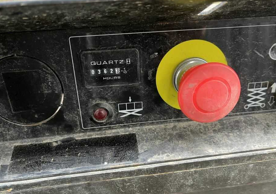 JLG 4045R - Piattaforma a pantografo: foto 5 JLG 4045R - Piattaforma a pantografo: foto 5