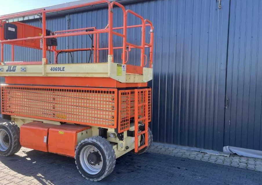 JLG 4069LE - Piattaforma a pantografo: foto 3 JLG 4069LE - Piattaforma a pantografo: foto 3