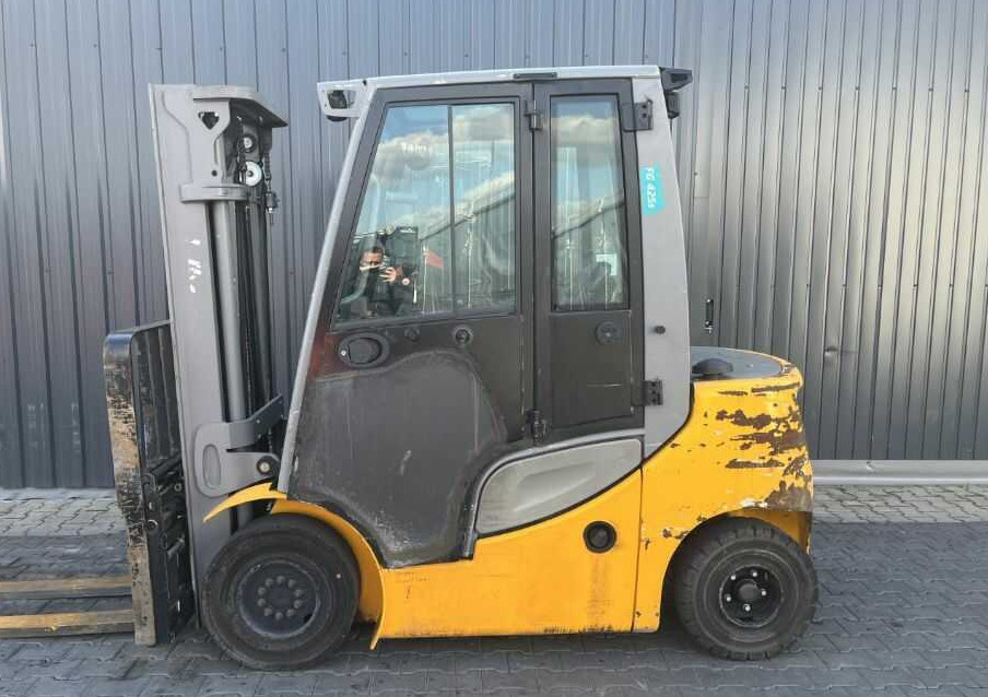 Jungheinrich DFG425s - Carrello elevatore diesel: foto 2 Jungheinrich DFG425s - Carrello elevatore diesel: foto 2