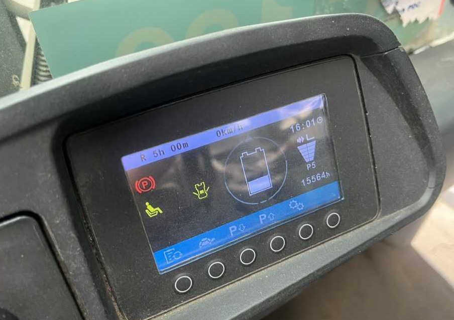 Jungheinrich EFG220 - Carrello elevatore elettrico: foto 5 Jungheinrich EFG220 - Carrello elevatore elettrico: foto 5