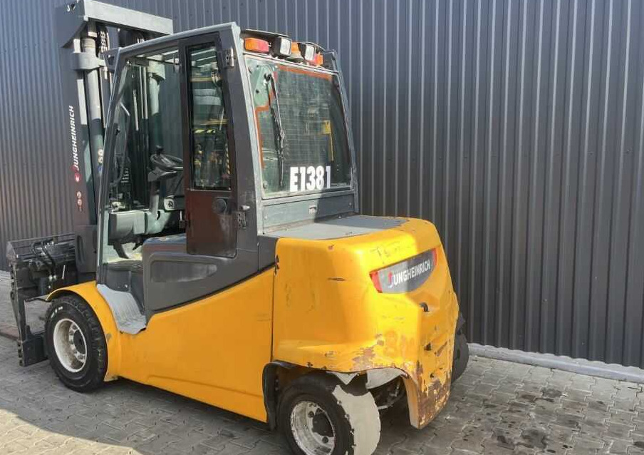 Jungheinrich EFGS50 - Carrello elevatore elettrico: foto 3 Jungheinrich EFGS50 - Carrello elevatore elettrico: foto 3