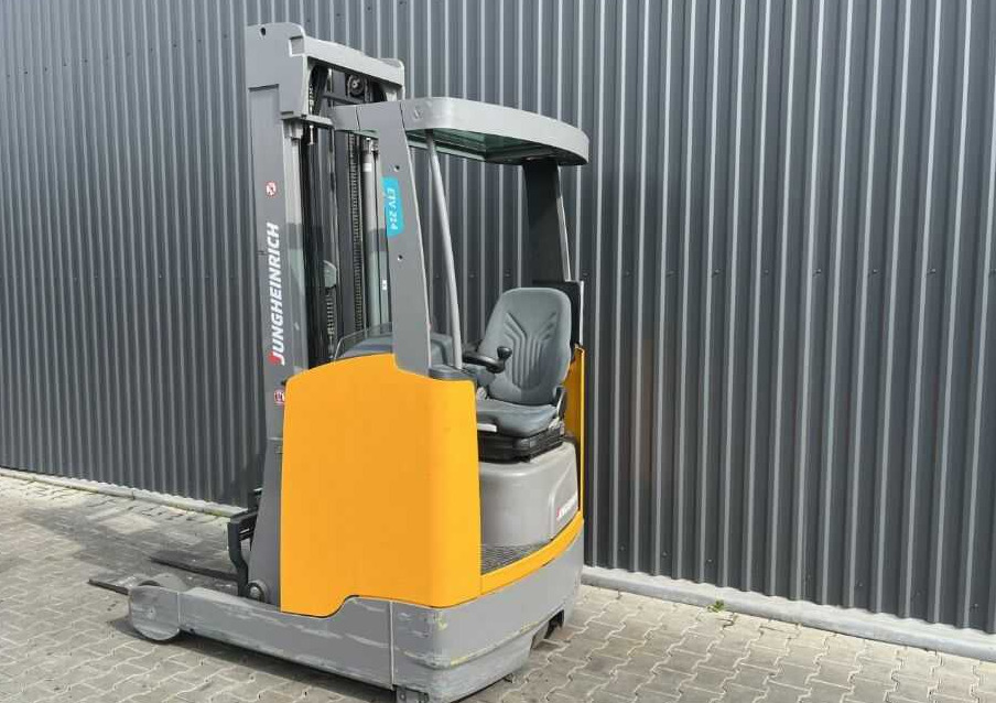 Jungheinrich ETV214 - Carrello retrattile: foto 3 Jungheinrich ETV214 - Carrello retrattile: foto 3