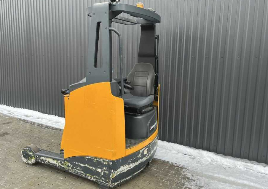 Jungheinrich ETV214 - Carrello retrattile: foto 3 Jungheinrich ETV214 - Carrello retrattile: foto 3