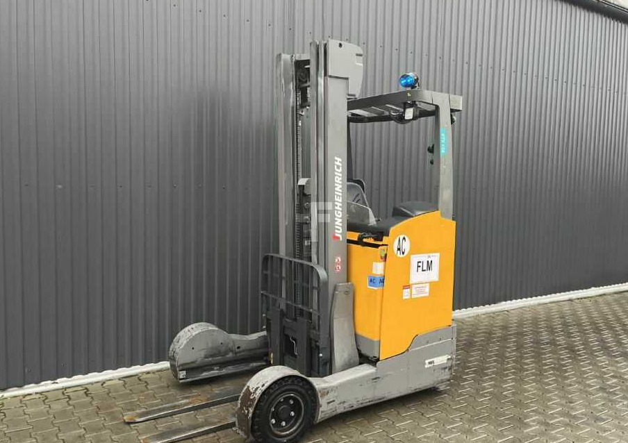 Jungheinrich ETVC16 - Carrello retrattile: foto 1 Jungheinrich ETVC16 - Carrello retrattile: foto 1