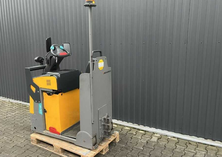 Jungheinrich EZS130 - Trattore elettrico: foto 3 Jungheinrich EZS130 - Trattore elettrico: foto 3