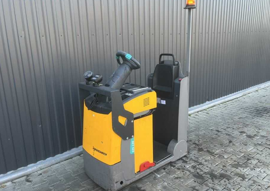 Jungheinrich EZS130 - Trattore elettrico: foto 1 Jungheinrich EZS130 - Trattore elettrico: foto 1