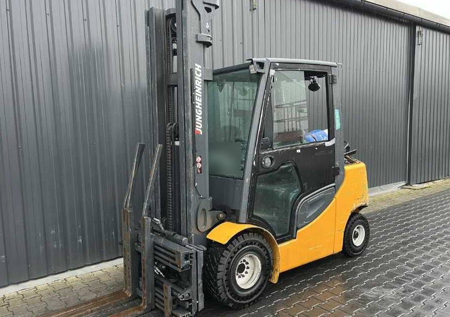 Jungheinrich TFG430s - Carrello elevatore a gas: foto 1 Jungheinrich TFG430s - Carrello elevatore a gas: foto 1