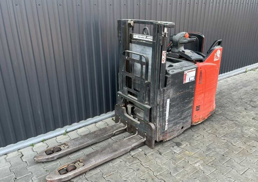 Linde D12SP - Stoccatore: foto 1 Linde D12SP - Stoccatore: foto 1