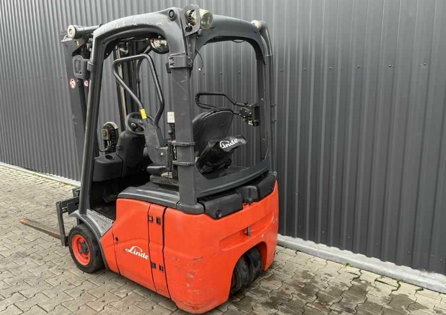 Linde E12-01 - Carrello elevatore elettrico: foto 3 Linde E12-01 - Carrello elevatore elettrico: foto 3