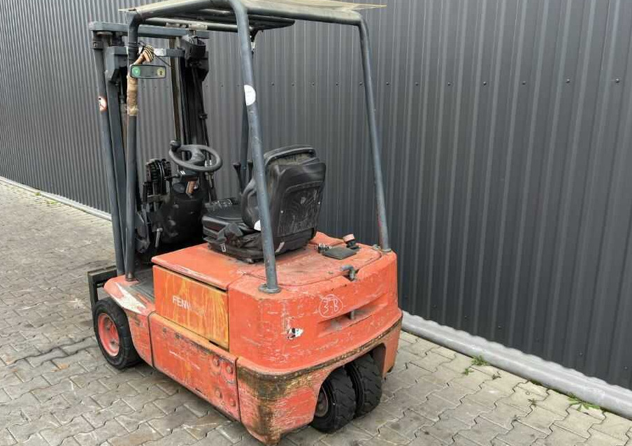 Linde E15 - Carrello elevatore elettrico: foto 3 Linde E15 - Carrello elevatore elettrico: foto 3