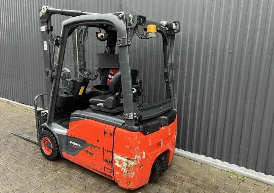 Linde E16-02 - Carrello elevatore elettrico: foto 3 Linde E16-02 - Carrello elevatore elettrico: foto 3