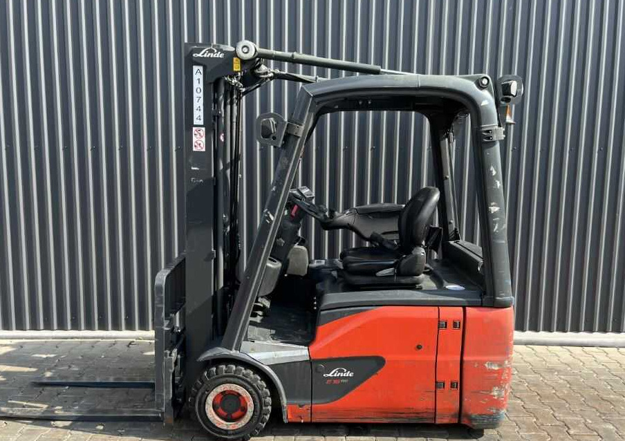 Linde E16-02 - Carrello elevatore elettrico: foto 2 Linde E16-02 - Carrello elevatore elettrico: foto 2