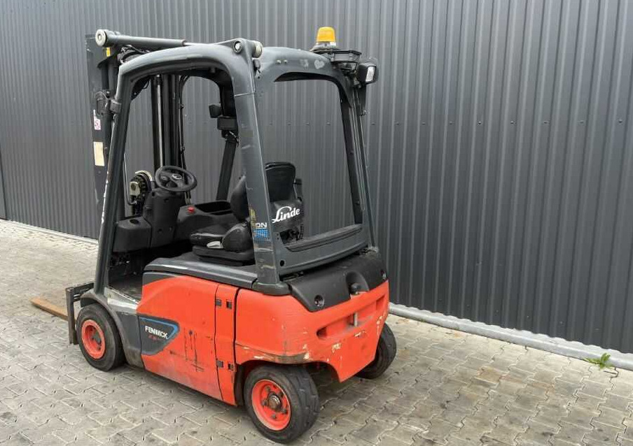 Linde E16P-02 - Carrello elevatore elettrico: foto 3 Linde E16P-02 - Carrello elevatore elettrico: foto 3