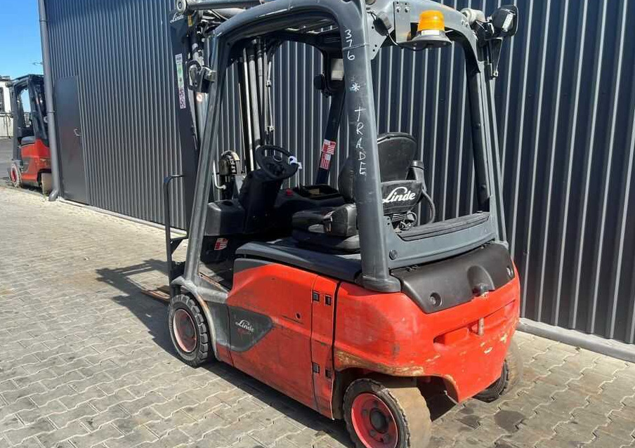 Linde E16P-02 - Carrello elevatore elettrico: foto 3 Linde E16P-02 - Carrello elevatore elettrico: foto 3
