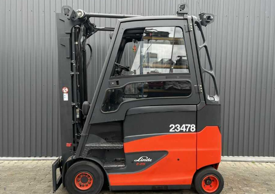 Linde E25HL-01/600 - Carrello elevatore elettrico: foto 2 Linde E25HL-01/600 - Carrello elevatore elettrico: foto 2