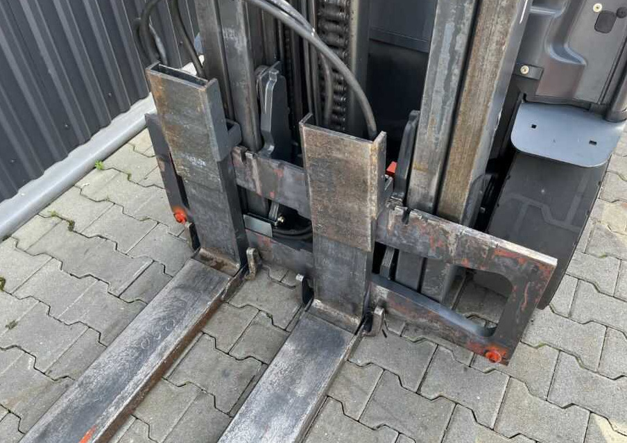 Leasing di  Linde E25L-02 Linde E25L-02: foto 9