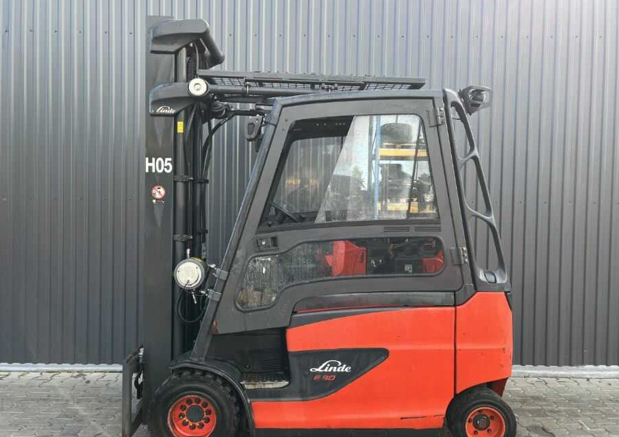 Linde E30HL-01/600 - Carrello elevatore elettrico: foto 2 Linde E30HL-01/600 - Carrello elevatore elettrico: foto 2