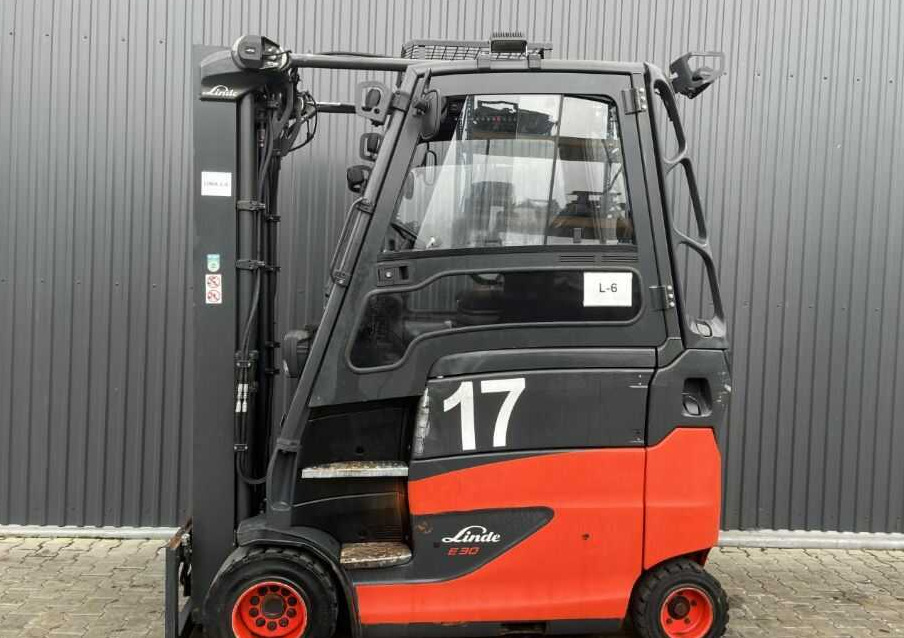 Linde E30HL-01/600 - Carrello elevatore elettrico: foto 2 Linde E30HL-01/600 - Carrello elevatore elettrico: foto 2