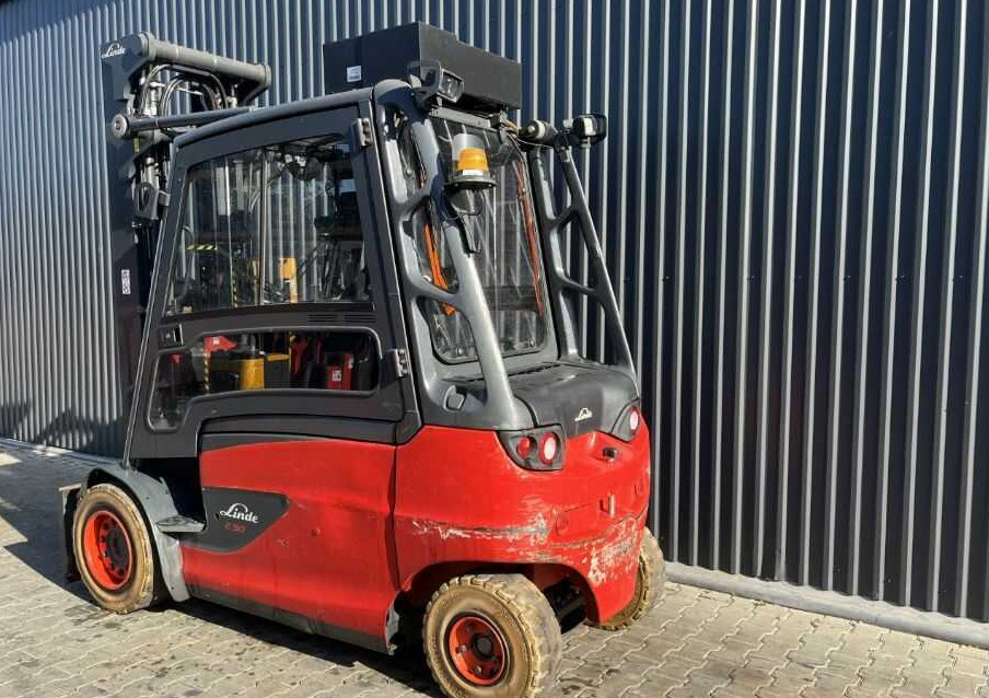 Linde E50HL-01/600 - Carrello elevatore elettrico: foto 3 Linde E50HL-01/600 - Carrello elevatore elettrico: foto 3