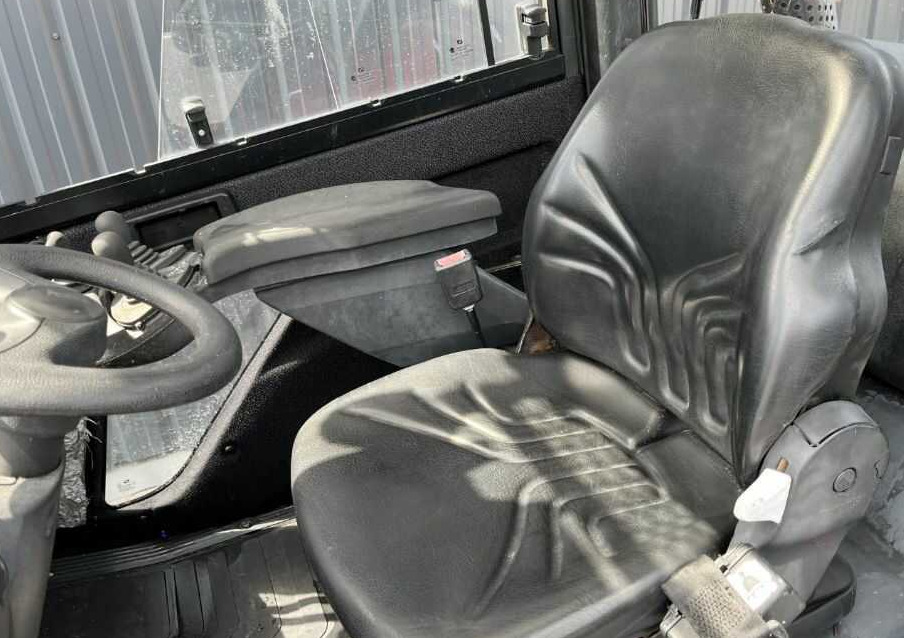 Leasing di Linde H25T-01 Linde H25T-01: foto 6 Leasing di Linde H25T-01 Linde H25T-01: foto 6