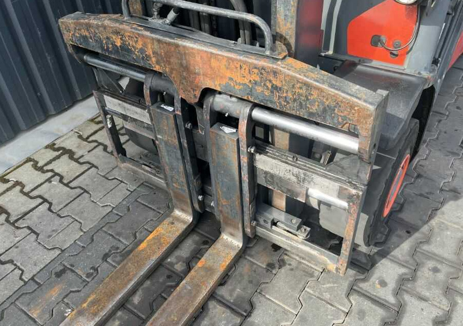 Carrello elevatore a gas Linde H25T-02: foto 7