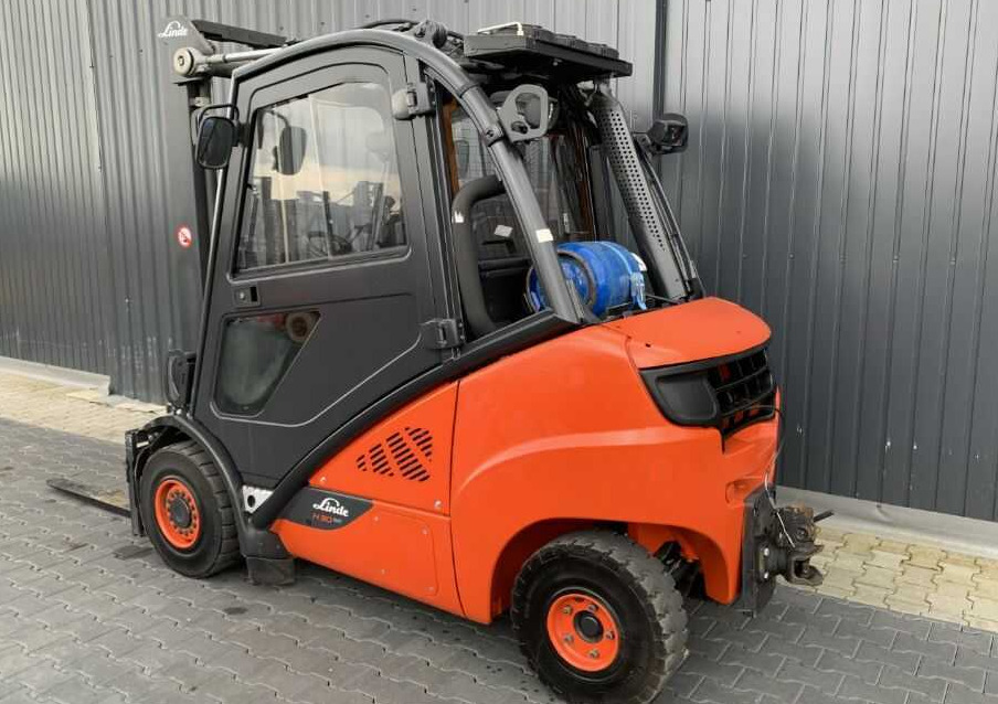 Linde H30T-02 - Carrello elevatore a gas: foto 3 Linde H30T-02 - Carrello elevatore a gas: foto 3