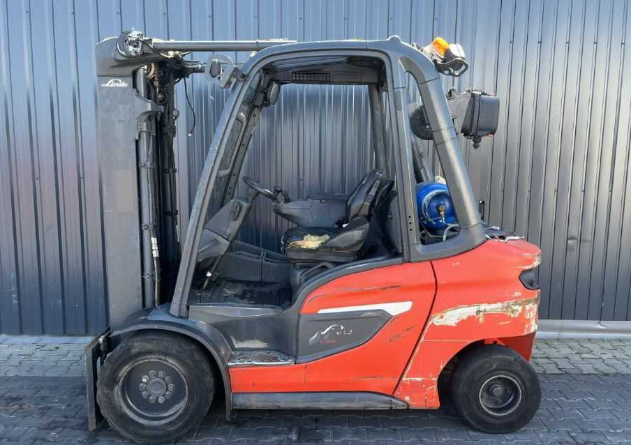 Linde H35T-01 - Carrello elevatore a gas: foto 2 Linde H35T-01 - Carrello elevatore a gas: foto 2