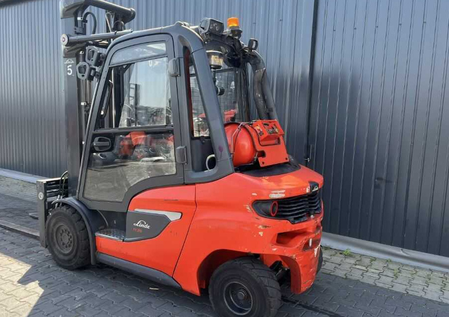 Linde H35T-01 - Carrello elevatore a gas: foto 3 Linde H35T-01 - Carrello elevatore a gas: foto 3