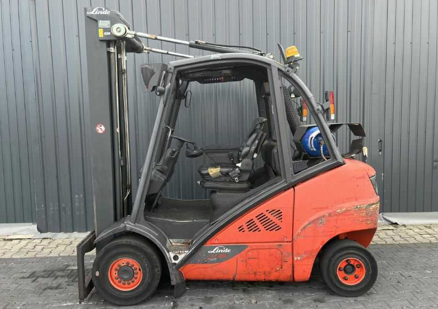 Linde H35T-01 - Carrello elevatore a gas: foto 2 Linde H35T-01 - Carrello elevatore a gas: foto 2