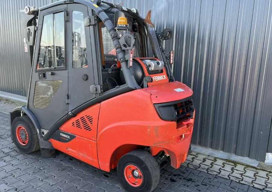 Linde H35T-02 - Carrello elevatore a gas: foto 3 Linde H35T-02 - Carrello elevatore a gas: foto 3