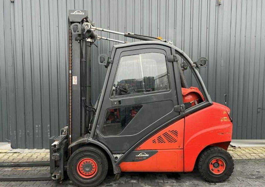 Linde H35T-02 - Carrello elevatore a gas: foto 2 Linde H35T-02 - Carrello elevatore a gas: foto 2