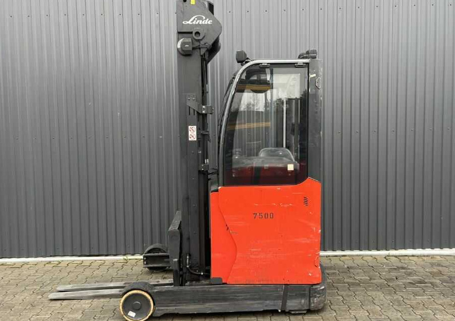 Linde R14 - Carrello retrattile: foto 2 Linde R14 - Carrello retrattile: foto 2