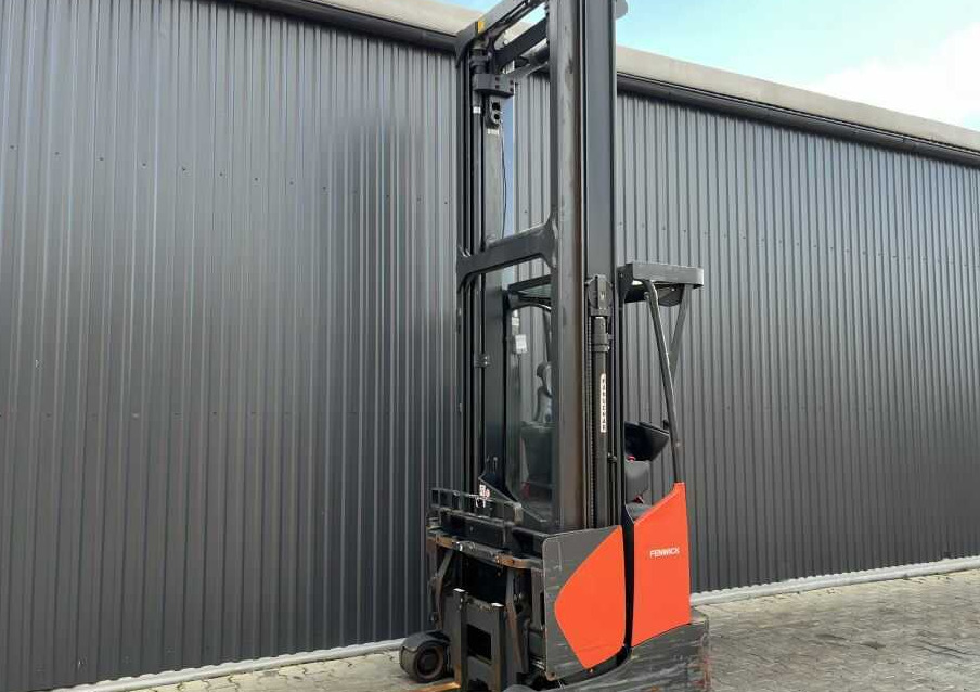 Linde R14X - Carrello retrattile: foto 1 Linde R14X - Carrello retrattile: foto 1