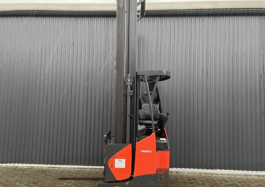 Linde R14X - Carrello retrattile: foto 2 Linde R14X - Carrello retrattile: foto 2