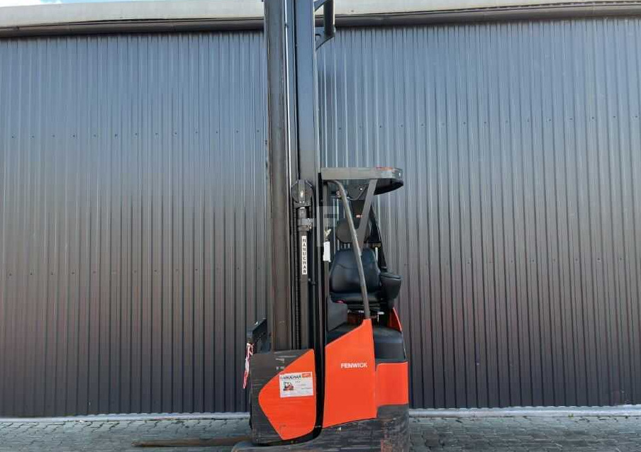 Linde R14X - Carrello retrattile: foto 2 Linde R14X - Carrello retrattile: foto 2