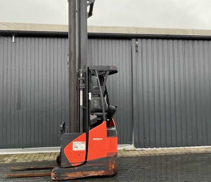 Linde R14X - Carrello retrattile: foto 2 Linde R14X - Carrello retrattile: foto 2