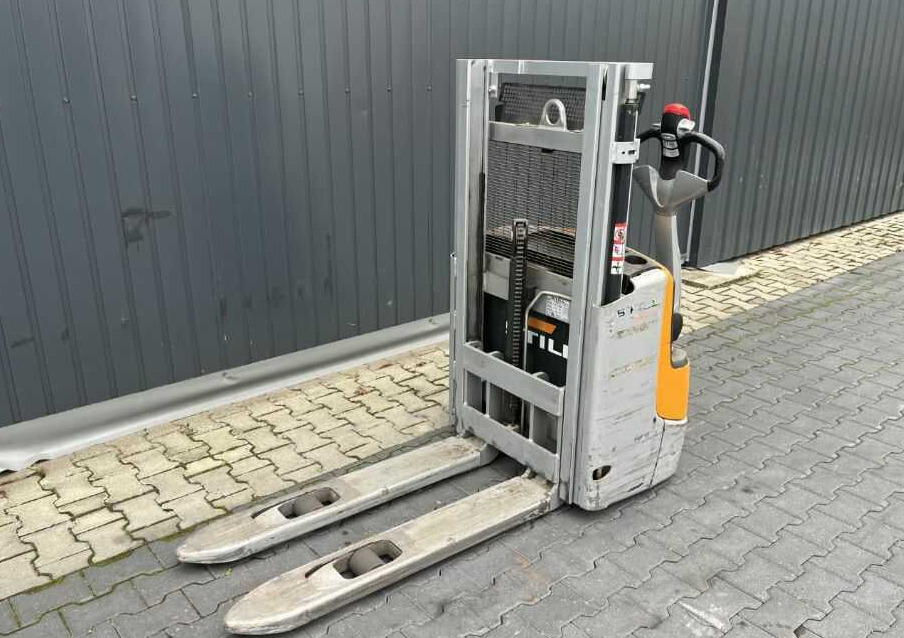 Still EXV12 - Stoccatore: foto 1 Still EXV12 - Stoccatore: foto 1