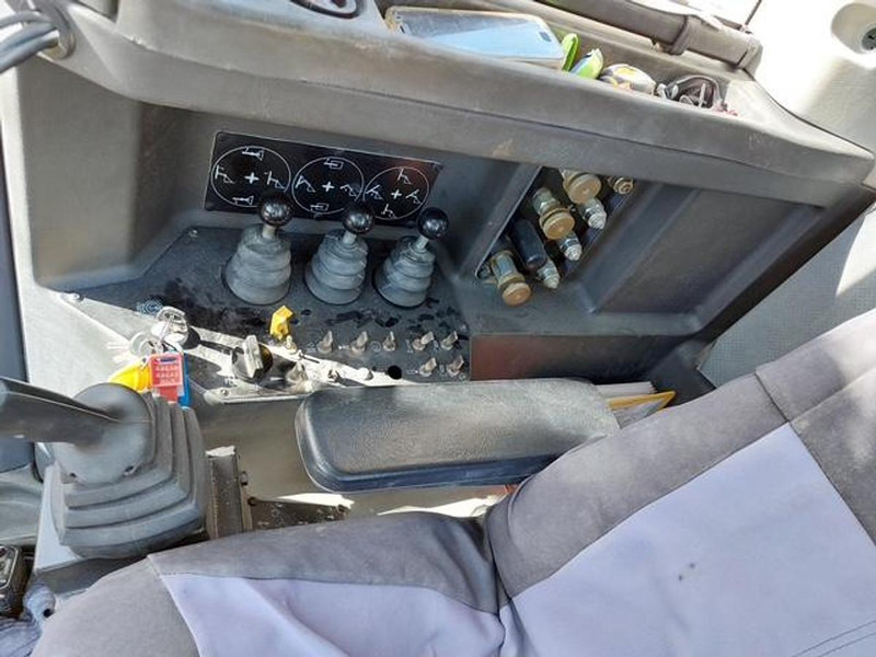 Perforatrice Atlas-Copco Roc F6: foto 15 Perforatrice Atlas-Copco Roc F6: foto 15