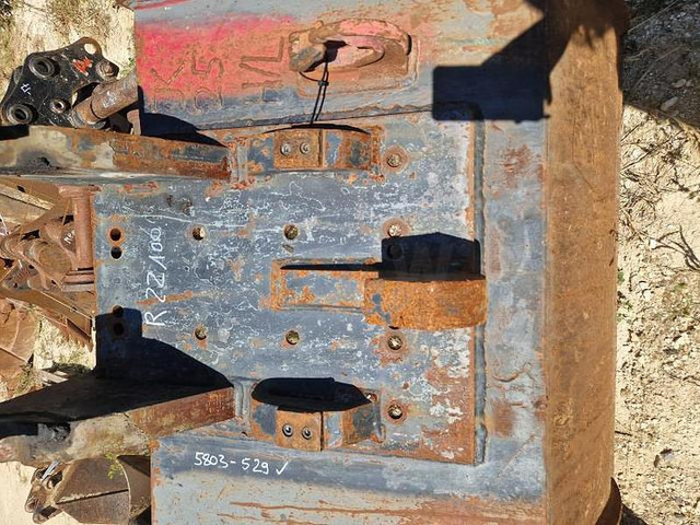 Attache à Axe Attache à Axe - Benna: foto 2 Attache à Axe Attache à Axe - Benna: foto 2