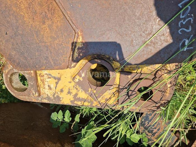 Attache à Axe Attache à Axe de 100 - Benna: foto 4 Attache à Axe Attache à Axe de 100 - Benna: foto 4