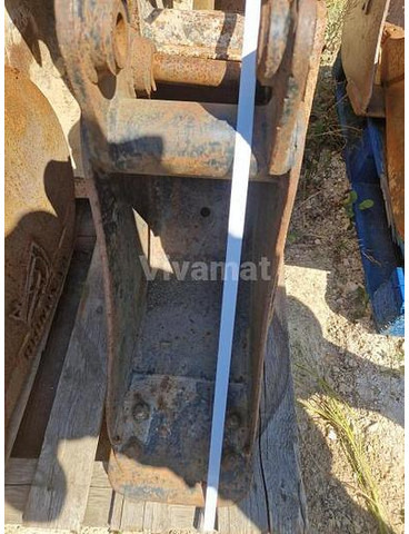 Attache à Axe Attache à Axe de 30 - Benna: foto 1 Attache à Axe Attache à Axe de 30 - Benna: foto 1