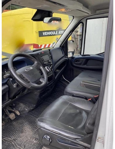 Iveco 35C18 - Autocarro ribaltabile: foto 2 Iveco 35C18 - Autocarro ribaltabile: foto 2