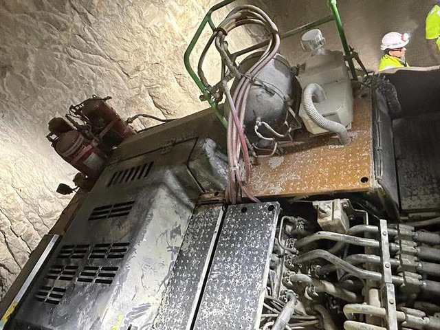 Escavatore Liebherr: foto 13